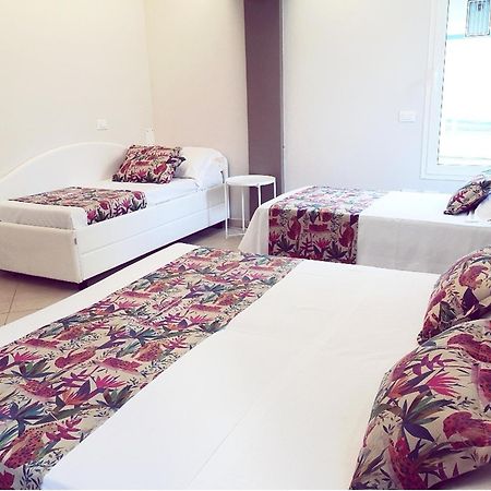 Hotel Amalfi - Smart Hotel Риччоне Номер фото