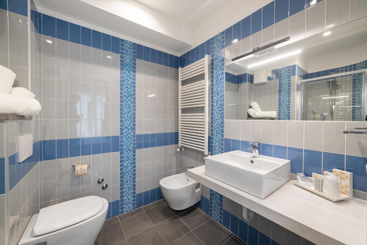 Hotel Amalfi - Smart Hotel Риччоне Екстер'єр фото